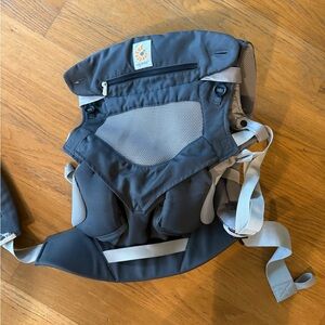 Ergobaby 360 Charcoal mesh Carrier